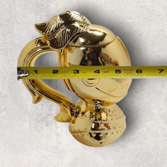 Midieval Times 2001 Gold Knight Helmet Mug Rare Sculptural Souvenir Goblet Cup - Picture 10 of 12